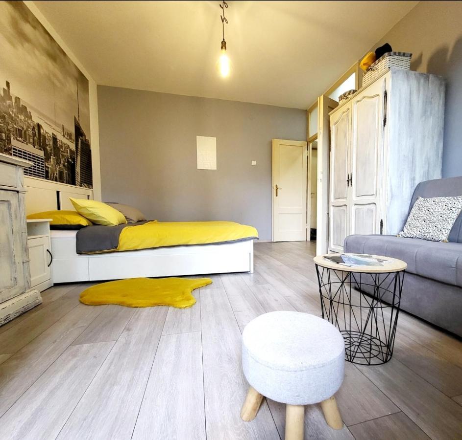 Cozy Apartment With Balcony 10 Min From The Beach Rijeka Exterior foto